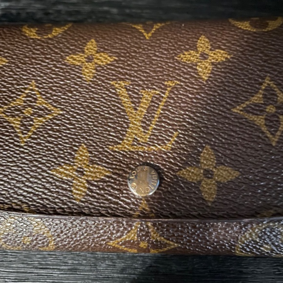Louis Vuitton Monogram Long Wallet - Picture 3 of 9